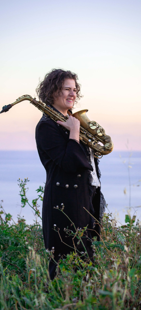 Saxophon – Claudia Tesorino Saxophon - Claudia Tesorino